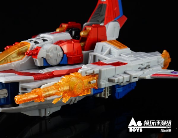 Transformers Year Of The Horse Starscream More New Comparison Images With Other Figures  (17 of 20)